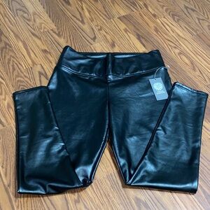 Vince Camuto Black Faux Leather light fleece inside Leggings M